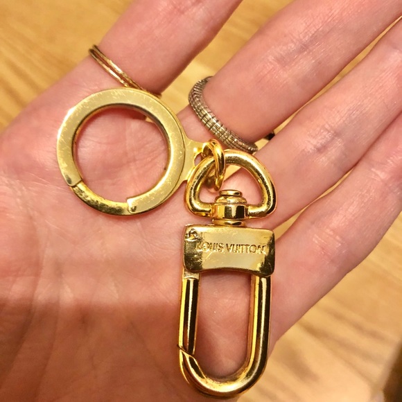 Authentic Louis Vuitton 🌸cherry blossom pouchette - Picture 15 of 16